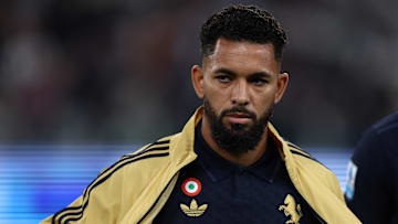 Douglas Luiz pode se juntar ao Manchester United em breve