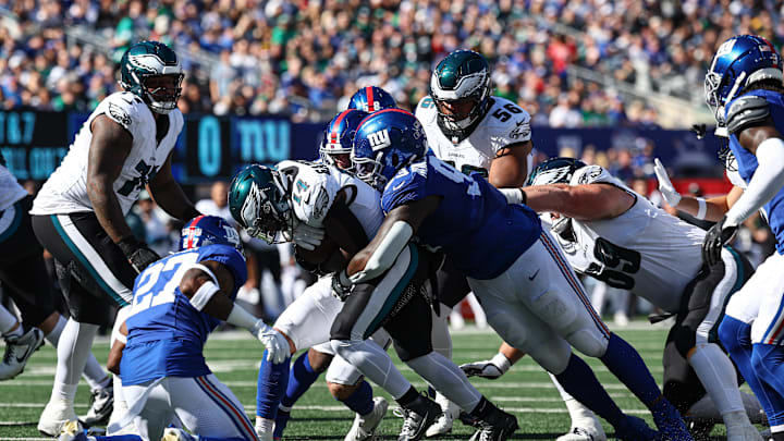 Giants' Dexter Lawrence Dominating in Pass Rush Despite This Major Road ...