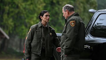 “Alert the Sheriff” – After a fire camp inmate escapes from Three Rock, the deputy sheriff with a surprising connection to the Leones, Mickey (Morena Baccarin), is called to investigate, on FIRE COUNTRY, Friday, April 12 (9:00-10:00 PM, ET/PT) on the CBS Television Network, and streaming on Paramount+ (live and on demand for Paramount+ with SHOWTIME subscribers, or on demand for Paramount+ Essential subscribers the day after the episode airs)*. Directed by series star, creator and executive