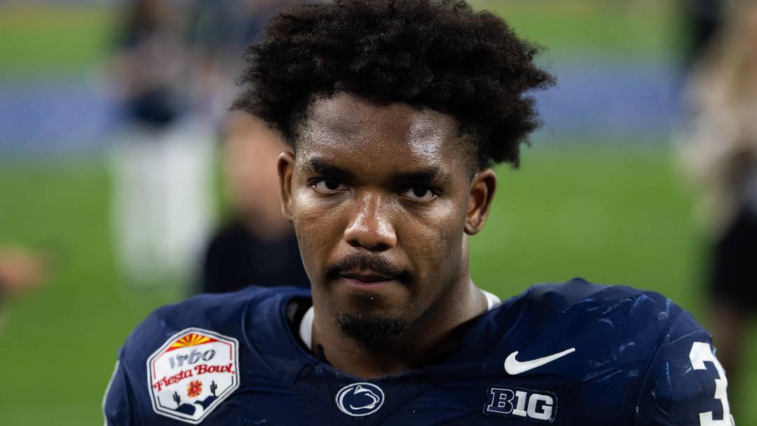 Penn State Nittany Lions defensive end Dani Dennis-Sutton