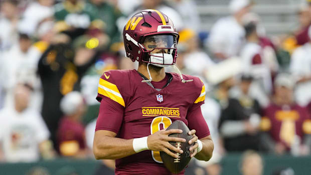 Washington Commanders quarterback Marcus Mariota during warmups.
