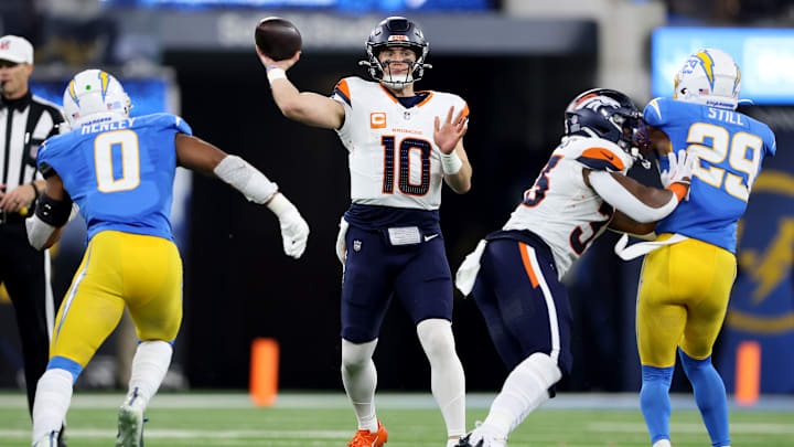 Denver Broncos v Los Angeles Chargers