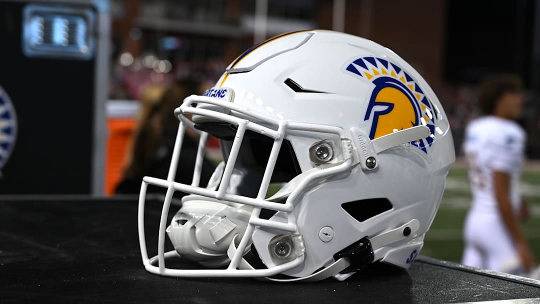 Sep 20, 2024; Pullman, Washington, USA; San Jose State Spartans helmet sits during a game against the Washington State Cougars in the first half at Gesa Field at Martin Stadium. Mandatory Credit: James Snook-Imagn Images
