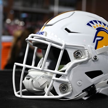 Sep 20, 2024; Pullman, Washington, USA; San Jose State Spartans helmet sits during a game against the Washington State Cougars in the first half at Gesa Field at Martin Stadium. Mandatory Credit: James Snook-Imagn Images