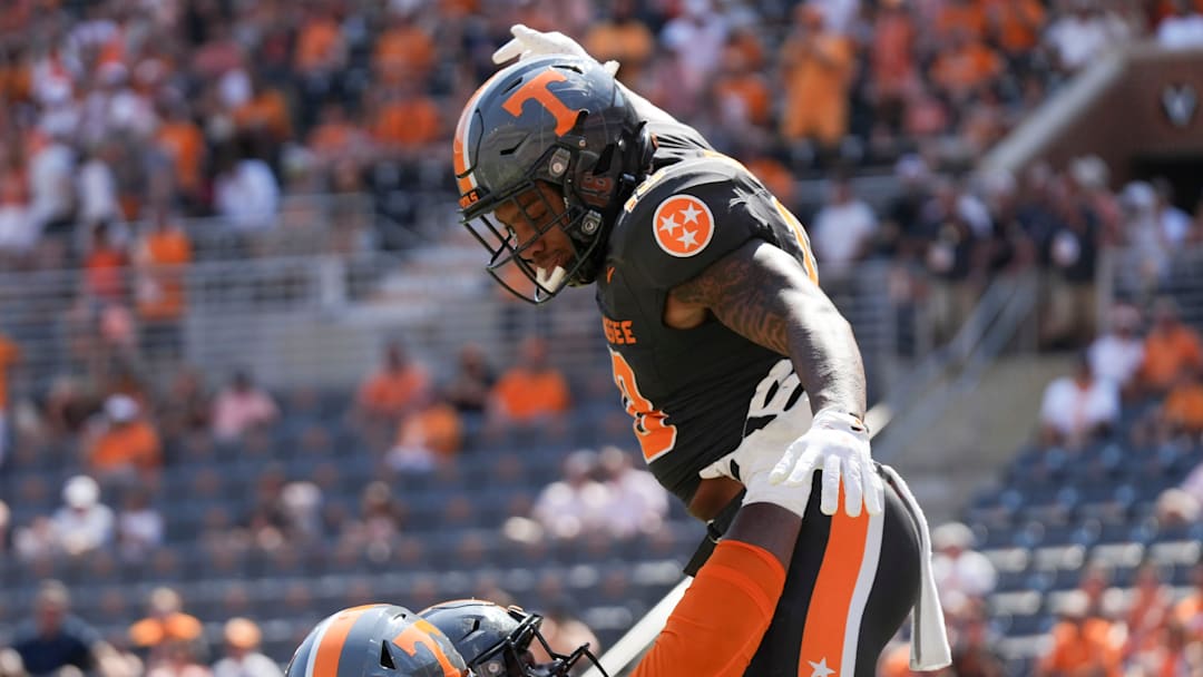 Tennessee running back DeSean Bishop (25) during a game between Tennessee and Chattanooga, Saturday, Aug. 31, 2024.