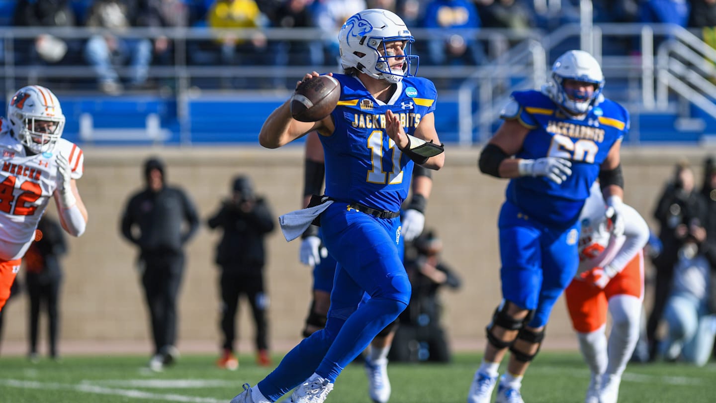 Early Prediction Who Will Be The Starting QB For Iowa Hawkeyes In 2025?