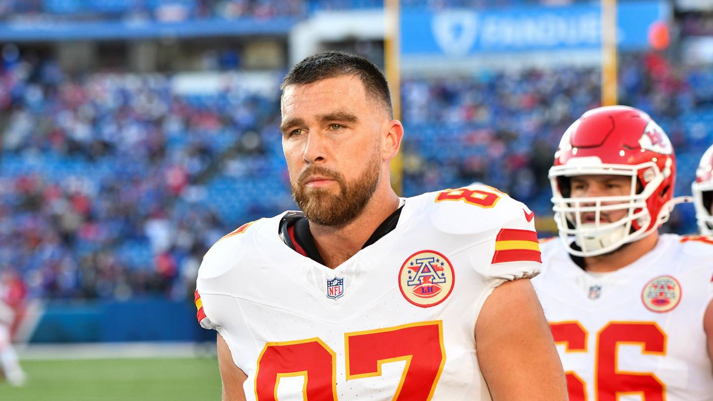 New Travis Kelce Tribute Video After Chiefs Loss Used the Saddest Taylor Swift Song