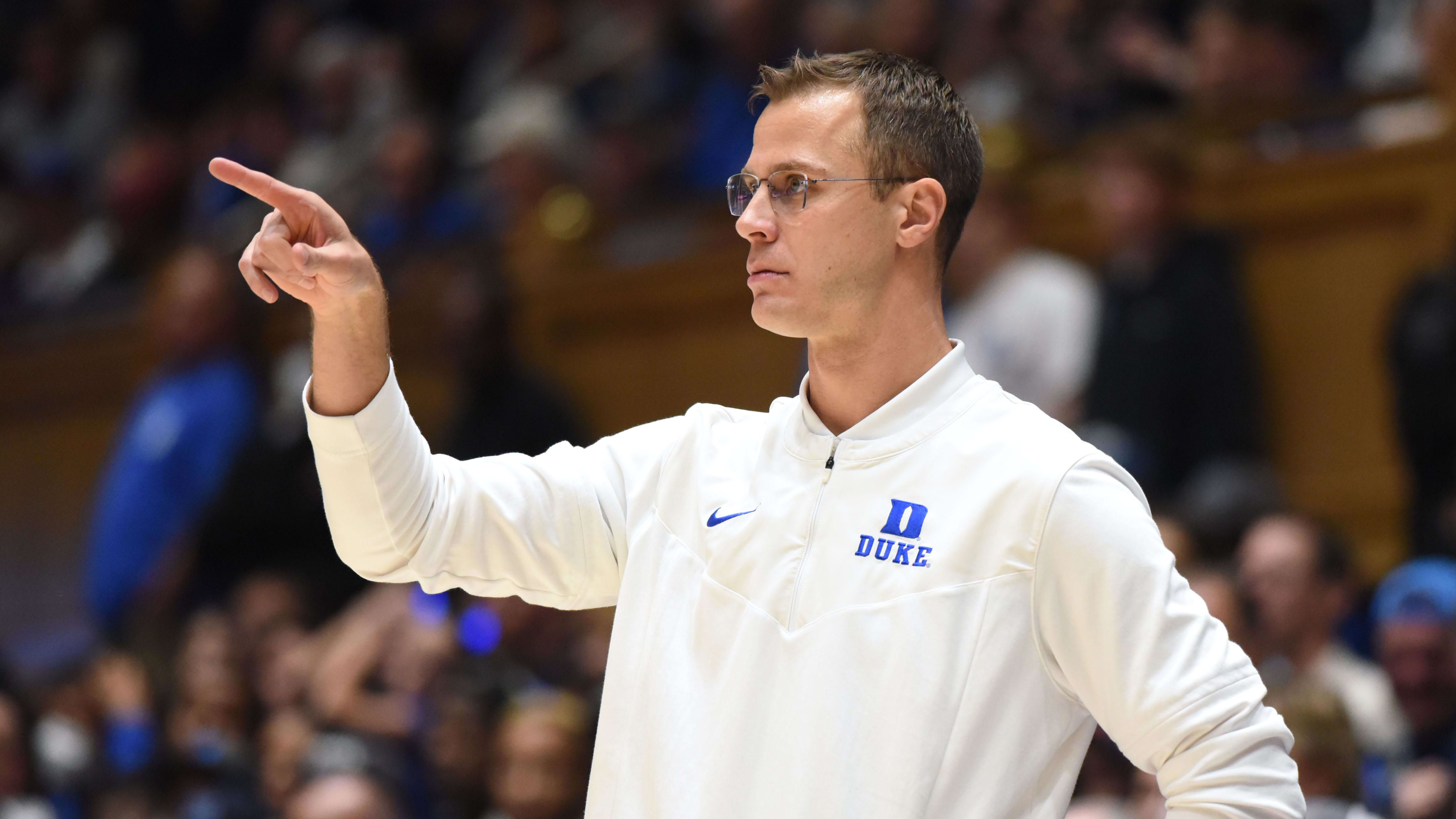 Duke basketball head coach Jon Scheyer