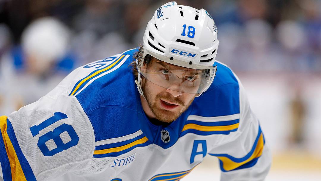 Apr 5, 2026; Denver, Colorado, USA; St. Louis Blues center Robert Thomas (18) in the third period against the Colorado Avalanche at Ball Arena. Mandatory Credit: Isaiah J. Downing-Imagn Images