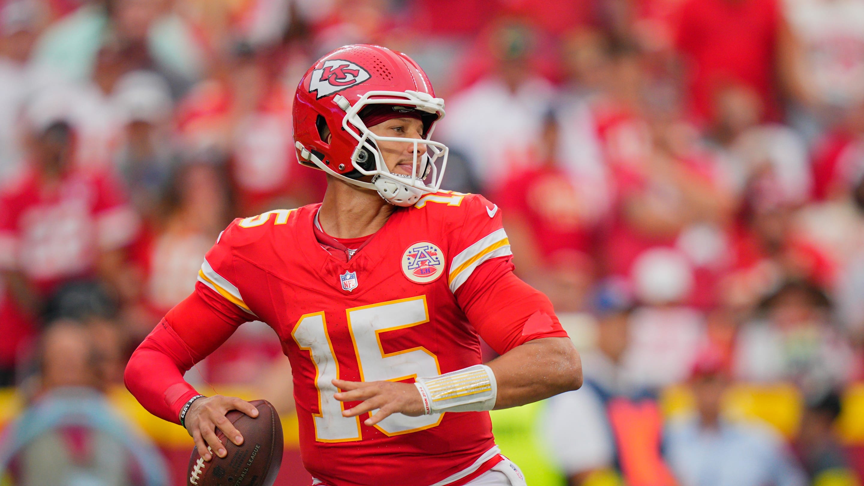 Patrick Mahomes reveals thoughts on interception pass to Travis Kelce against Eagles