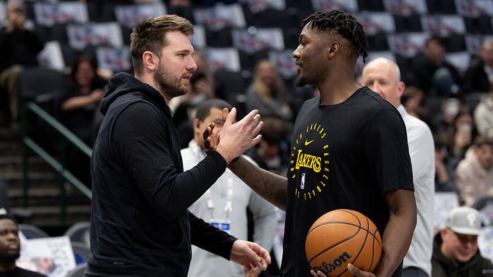 Los Angeles Lakers v Dallas Mavericks