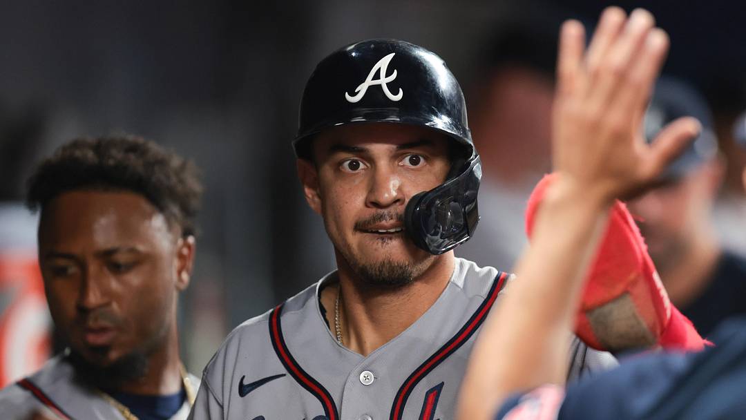 May 21, 2026; Miami, Florida, USA; Atlanta Braves shortstop Mauricio Dubon (14) celebrates with teammates against the Miami Marlins during the eighth inning at loanDepot Park. Mandatory Credit: Sam Navarro-Imagn Images May 21, 2026; Miami, Florida, USA; Atlanta Braves shortstop Mauricio Dubon (14) celebrates with teammates against the Miami Marlins during the eighth inning at loanDepot Park. Mandatory Credit: Sam Navarro-Imagn Images