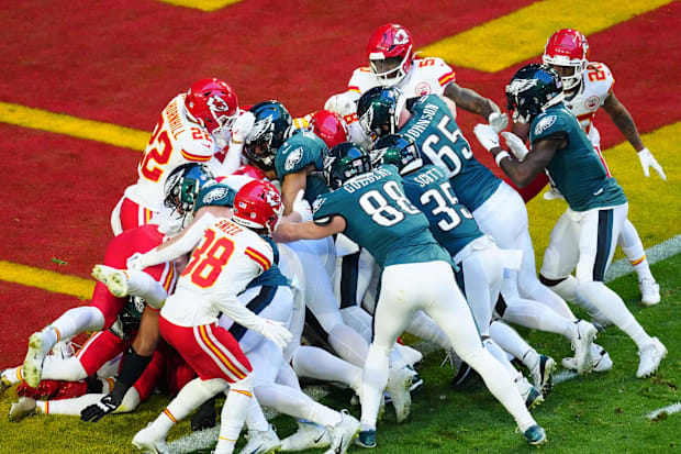 Philadelphia Eagles quarterback Jalen Hurts scores a touchdown on a quarterback sneak against the Kansas City Chiefs.