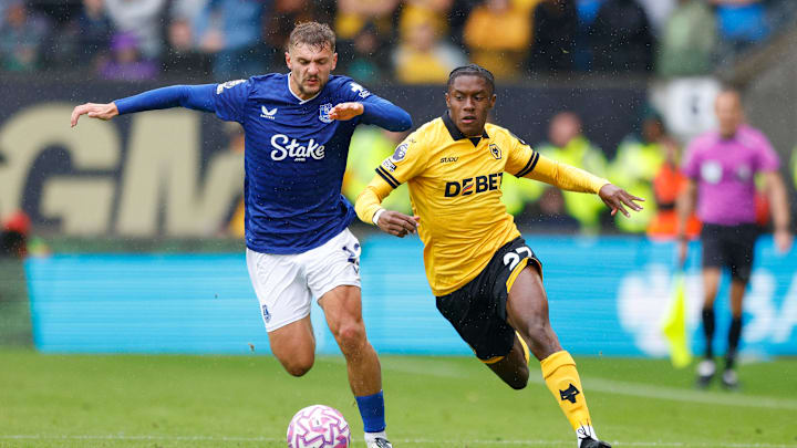 Wolverhampton Wanderers v Everton - Premier League