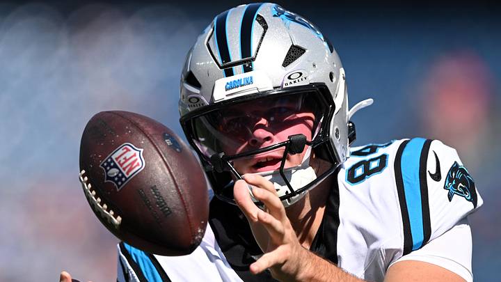Carolina Panthers tight end Mitchell Evans