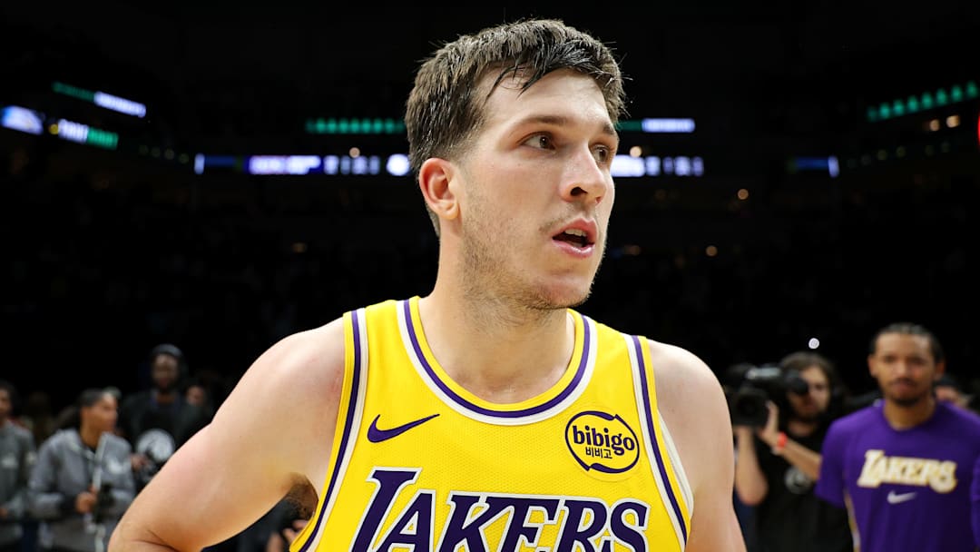 Los Angeles Lakers v Minnesota TImberwolves