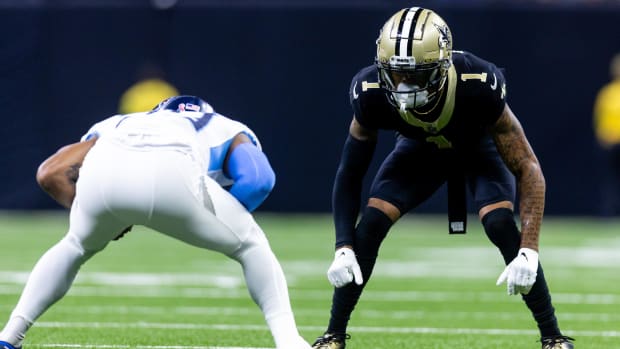 New Orleans Saints cornerback Alontae Taylor (1) lines up against the Tennessee Titans 