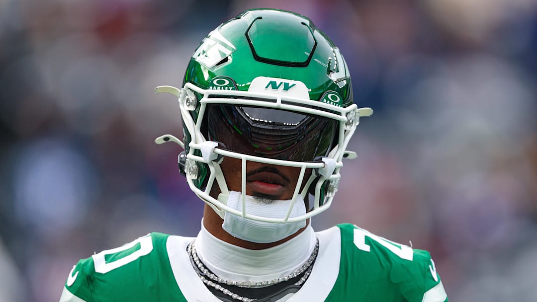 Dec 28, 2025; East Rutherford, New Jersey, USA; New York Jets running back Breece Hall (20) on the field before the game against the New England Patriots at MetLife Stadium. Mandatory Credit: Vincent Carchietta-Imagn Images