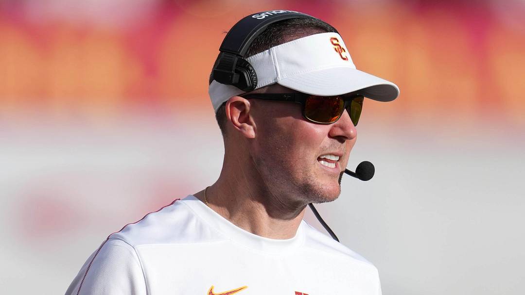 Nov 30, 2024; Los Angeles, California, USA; Southern California Trojans head coach Lincoln Riley reacts against the Notre Dame Fighting Irish in the second half at United Airlines Field at Los Angeles Memorial Coliseum. Mandatory Credit: Kirby Lee-Imagn Images