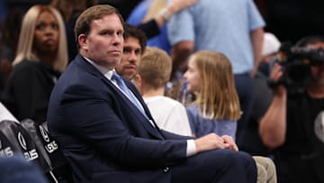 Dallas Mavericks, Patrick Dumont
