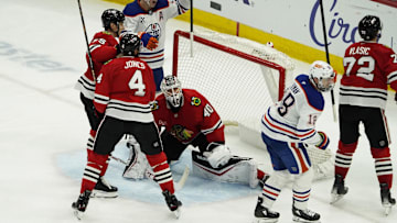 Edmonton Oilers left wing Zach Hyman (18) scores a goal Chicago Blackhawks