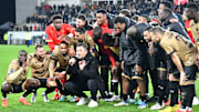Lens et Haise célèbrent avec leur public