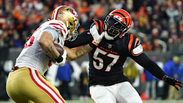 San Francisco 49ers tight end George Kittle (85) catches a pass as Cincinnati Bengals linebacker