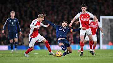 Arsenal take on Man Utd