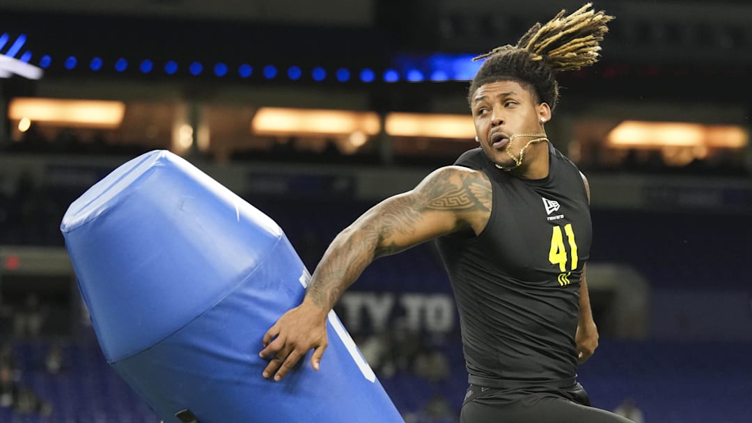 Feb 26, 2026; Indianapolis, IN, USA; Texas A&M defensive lineman Cashius Howell (DL41) during the NFL Scouting Combine  at Lucas Oil Stadium. Mandatory Credit: Kirby Lee-Imagn Images