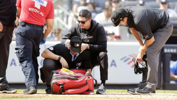Nick Mahrley salió del juego entre los Rockies y los Yankees