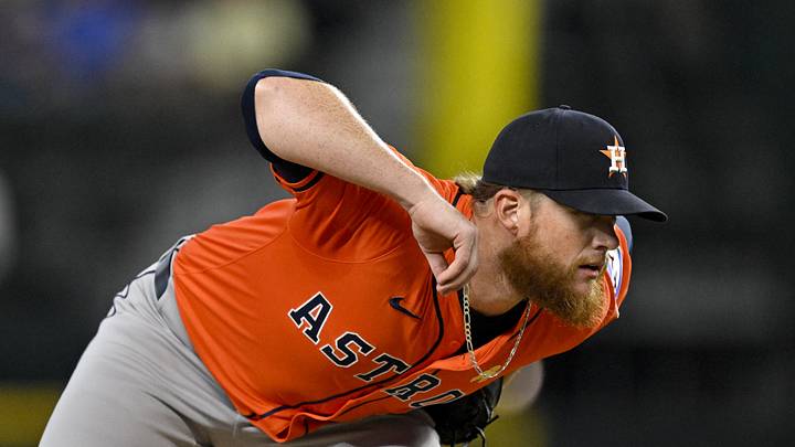 Sep 7, 2025; Arlington, Texas, USA; Houston Astros relief pitcher Craig Kimbrel (46) pitches against the Texas Rangers during the eighth inning at Globe Life Field. Mandatory Credit: Jerome Miron-Imagn Images
