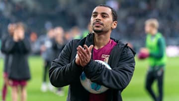 Alexis Claude-Maurice könnte den FC Augsburg im Rahmen eines Tauschgeschäfts verlassen