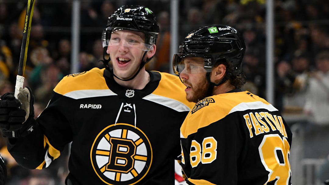 Carolina Hurricanes v Boston Bruins