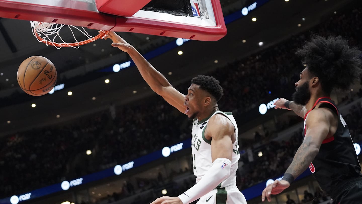 Giannis Antetokounmpo #39 s Absurd Dunk Went Viral In Bulls Bucks Game