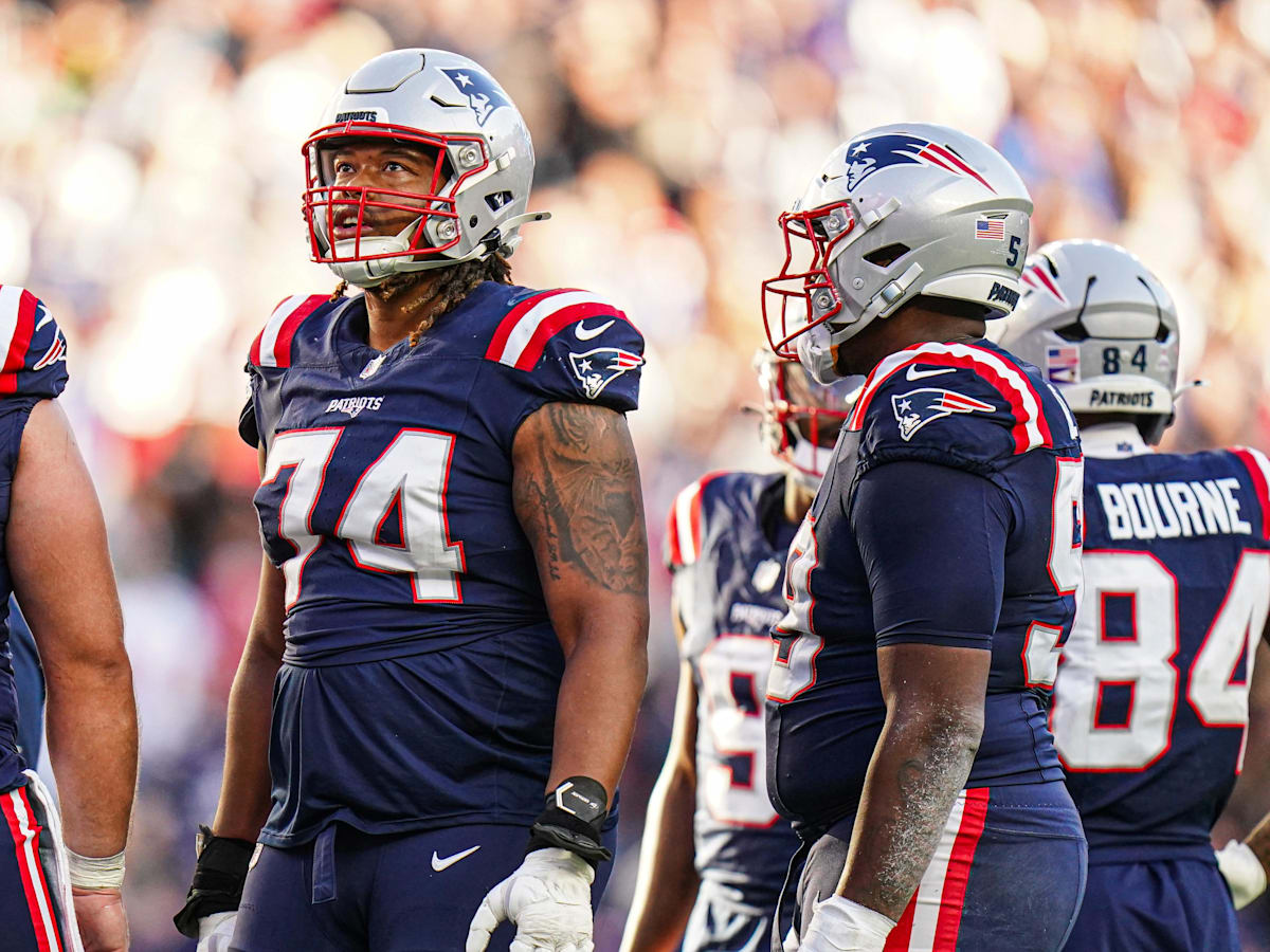 New England Patriots Re Sign Veteran OL