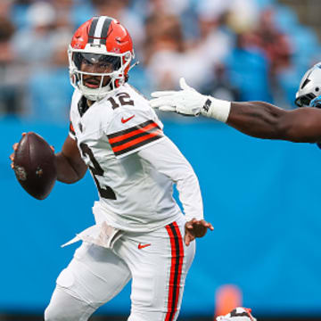 Browns quarterback Shedeur Sanders made a great run for a first down in his preseason debut.