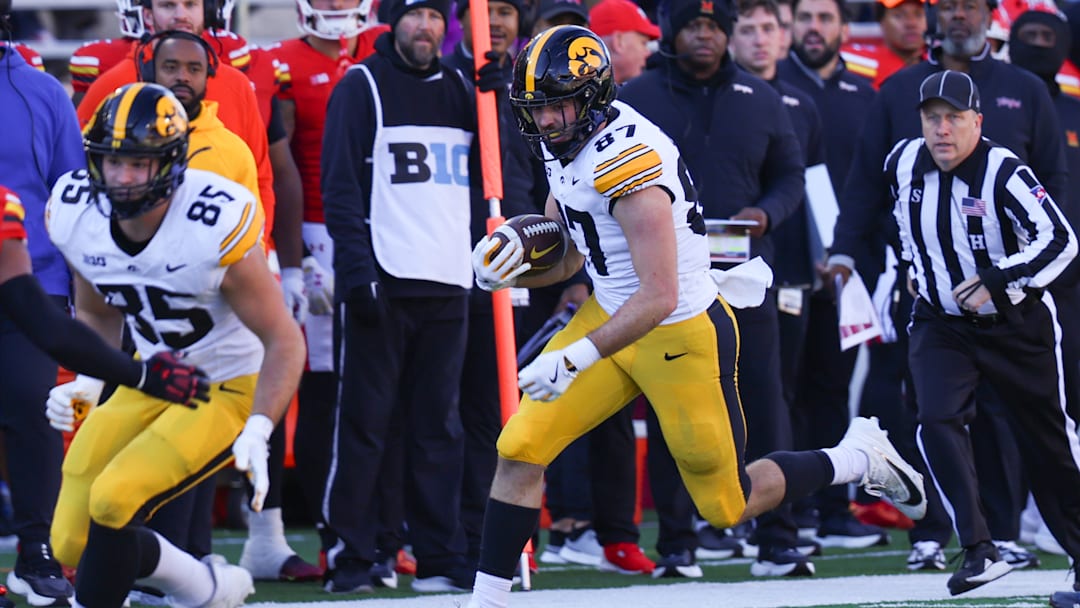 Iowa Hawkeyes v Maryland Terrapins