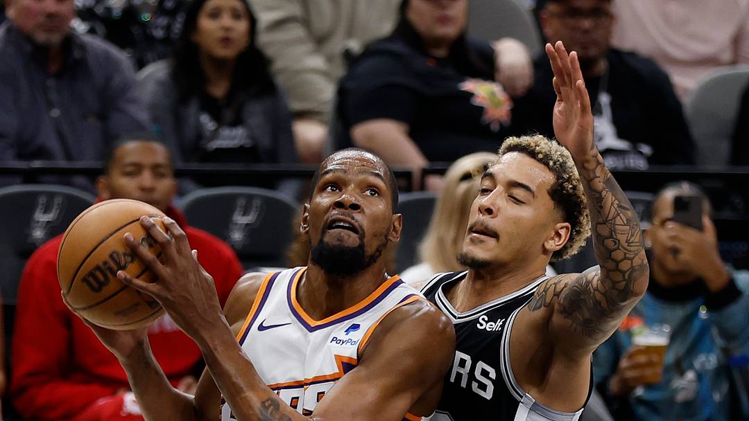 Phoenix Suns v San Antonio Spurs Phoenix Suns v San Antonio Spurs