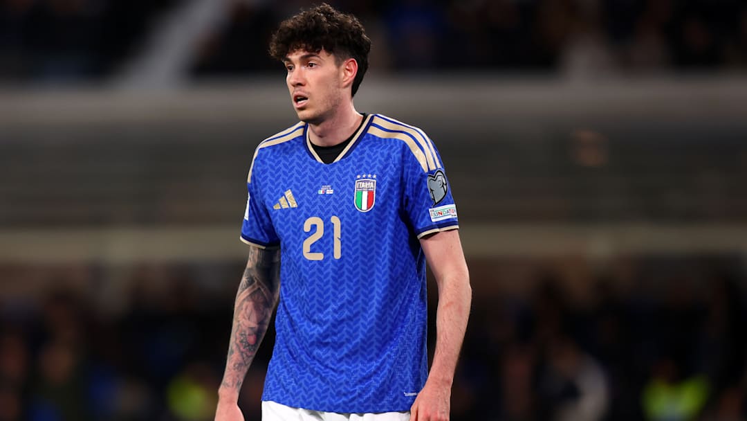 Alessandro Bastoni of Italy  looks on during  the FIFA World