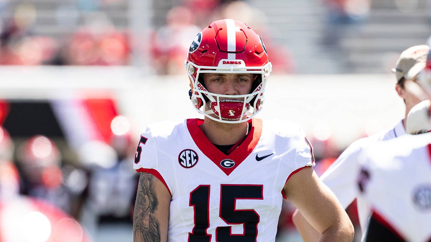 PFF's first 2025 mock draft has the Giants landing UGA QB at No. 5 overall - Vimarsana News