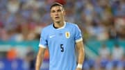 Manchester United disebut jalani negosiasi dengan PSG terkait peluang untuk mendatangkan Manuel Ugarte.