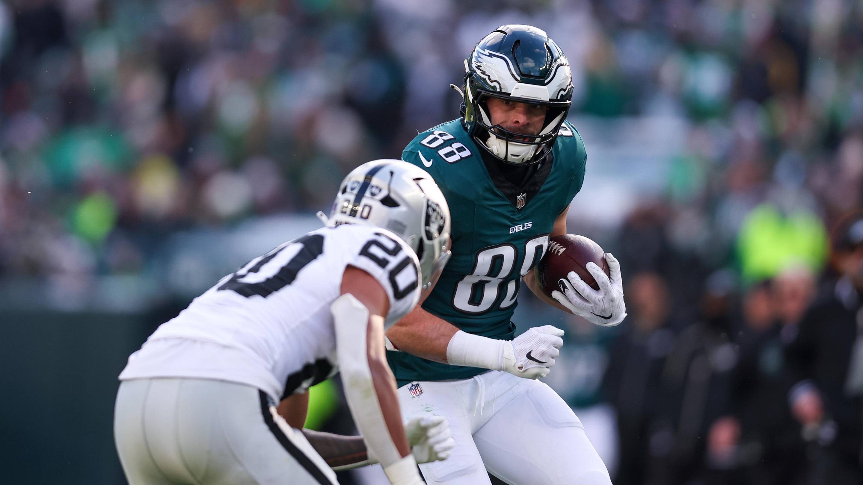 Raiders-Eagles Stock Market: Eagles 'Get Right' Against Listless Las Vegas