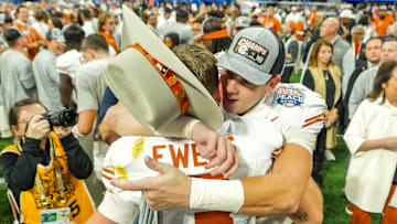 Quinn Ewers, Gunnar Helm, Chick-fil-A Peach Bowl - Texas v Arizona State