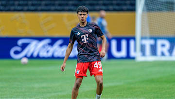 Adam Aznou has submitted transfer request at Bayern Munich.