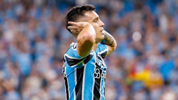 Cristaldo segue atuando em grande nível