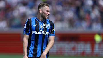 Teun Koopmeiners of Atalanta Bc looks on during the Serie A...