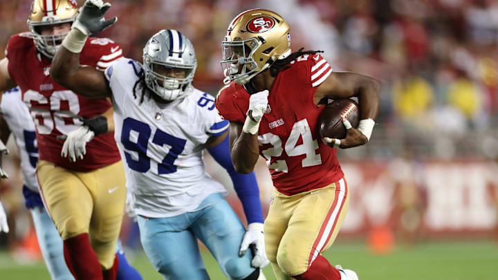 San Francisco 49ers running back Jordan Mason (24)