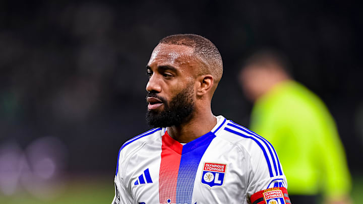 Alexandre Lacazette va quitter l'OL. Alexandre Lacazette va quitter l'OL.