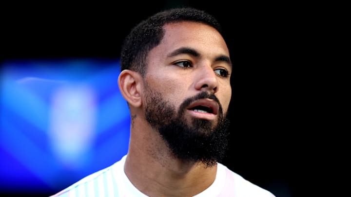 Douglas Luiz n'a pris part qu'à 27 matchs TCC cette saison. Douglas Luiz n'a pris part qu'à 27 matchs TCC cette saison.