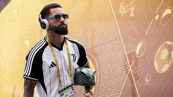 Douglas Luiz Douglas Luiz